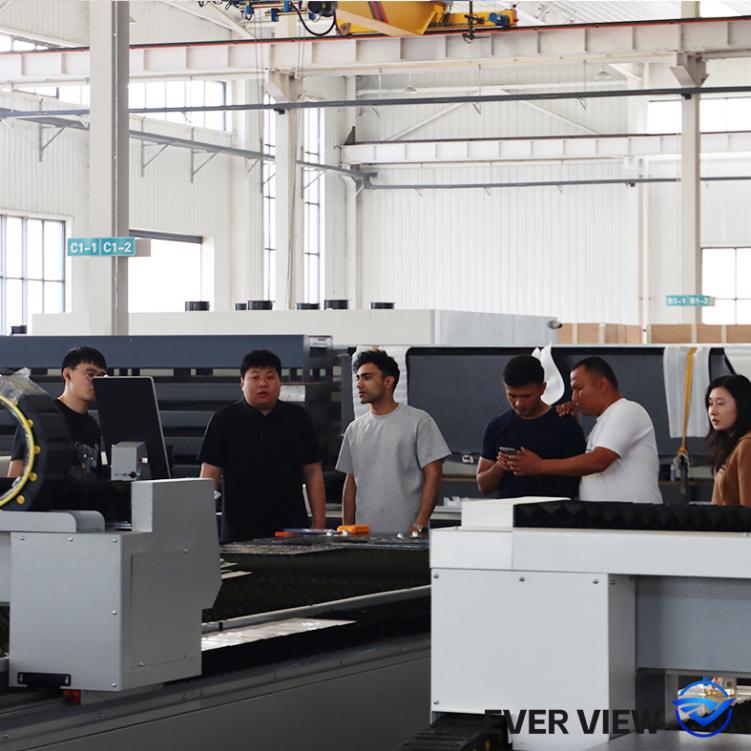 SAECULA Laser Secans Machinis Liberatus in Batches ad Loci conatibus, Supportantes technologicum Upgrading in Vestibulum Industry SAECULA Laser Secans Machinis Liberatus in Batches ad Loci conatibus, Supportantes technologicum Upgrading in Vestibulum Industry